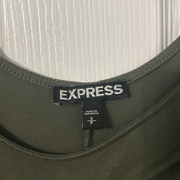 3/4 sleeves green dress - Picture 3 of 3